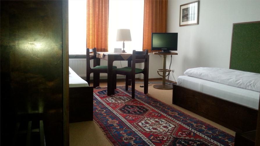 Hotel Corona フランクフルト エクステリア 写真